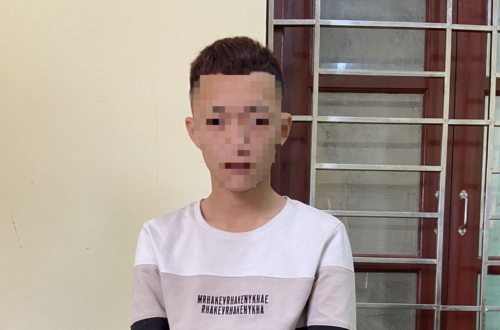 Đang tạm bắt giữ đối tượng Nông Văn Minh Đang tạm bắt giữ đối tượng Nông Văn Minh