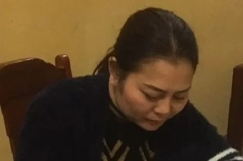 Bà Ngân hiện đang bị tạm giữ để điều tra thêm Bà Ngân hiện đang bị tạm giữ để điều tra thêm
