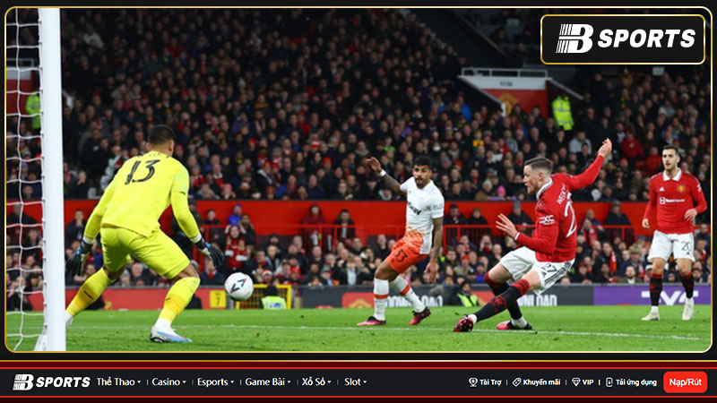 HLV Ten Hag của MU tung Casemiro vào sân HLV Ten Hag của MU tung Casemiro vào sân